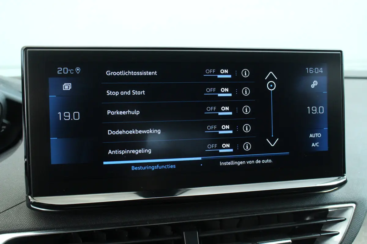 1.2 GT | Pano | Stoelverw. | Adaptive | Camera | Pdc | Keyless | Drive Assist | | Pano | Stoelverw. | Adaptive | Camera | Pdc | Keyless | Drive Assist |