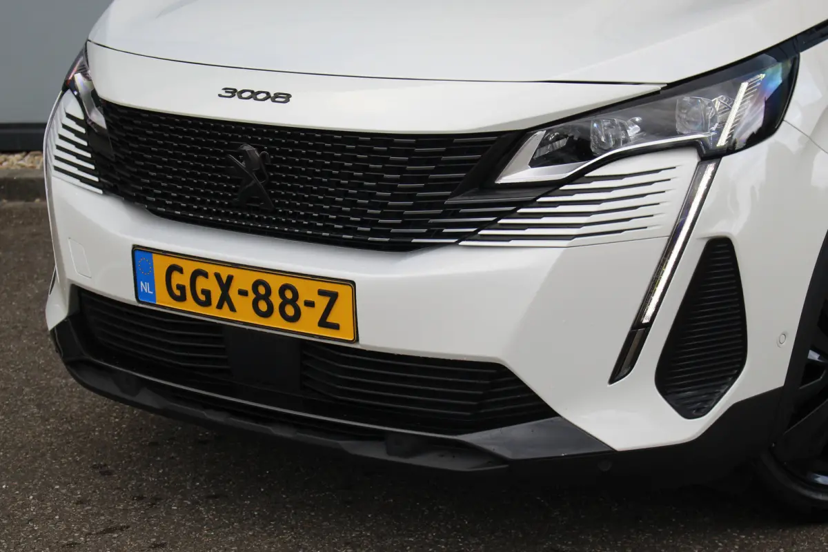 1.2 GT | Pano | Stoelverw. | Adaptive | Camera | Pdc | Keyless | Drive Assist | | Pano | Stoelverw. | Adaptive | Camera | Pdc | Keyless | Drive Assist |