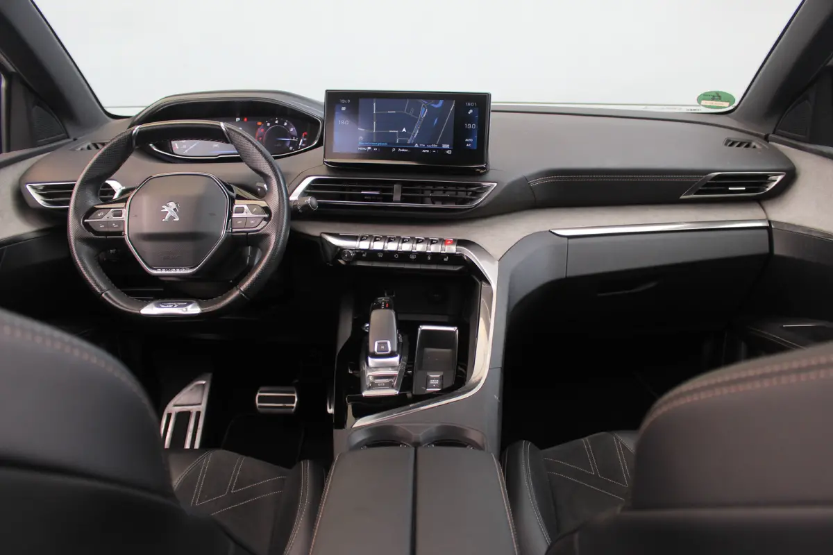 1.2 GT | Pano | Stoelverw. | Adaptive | Camera | Pdc | Keyless | Drive Assist | | Pano | Stoelverw. | Adaptive | Camera | Pdc | Keyless | Drive Assist |