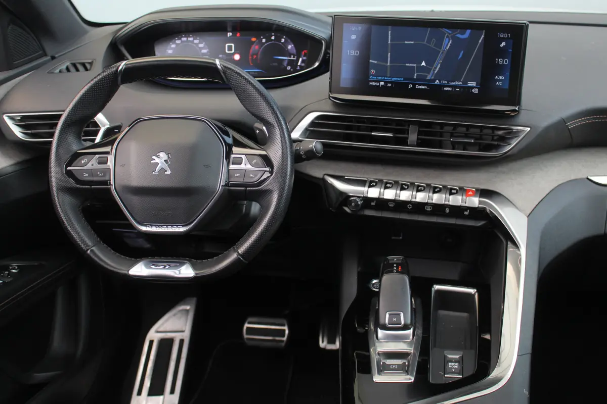 1.2 GT | Pano | Stoelverw. | Adaptive | Camera | Pdc | Keyless | Drive Assist | | Pano | Stoelverw. | Adaptive | Camera | Pdc | Keyless | Drive Assist |