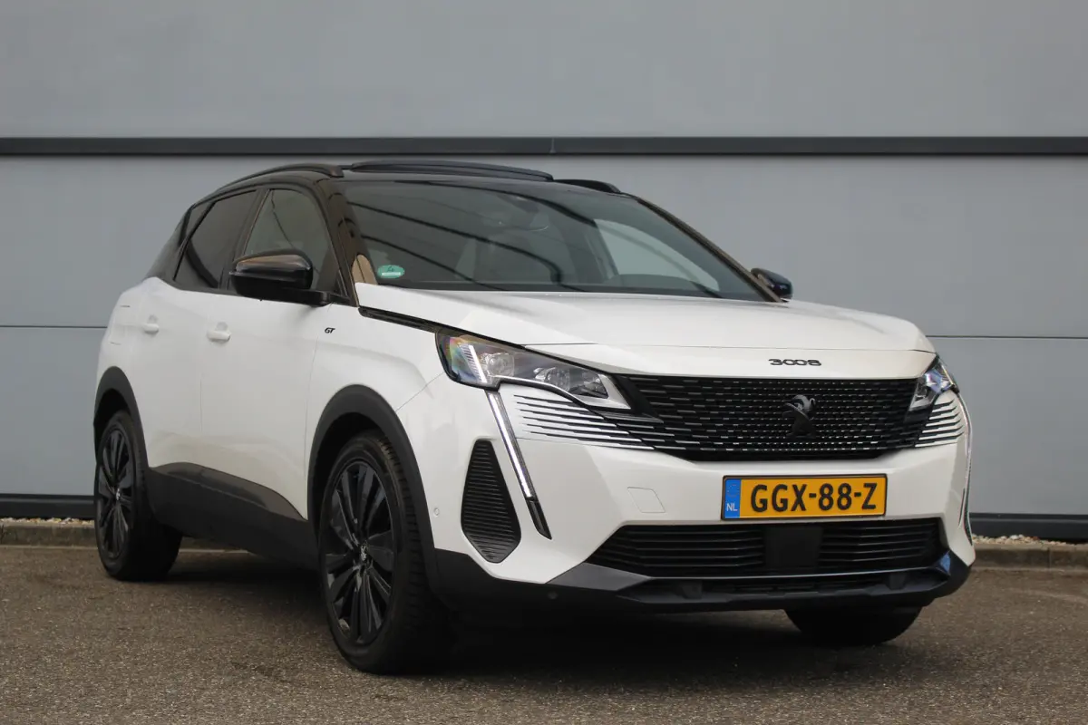 1.2 GT | Pano | Stoelverw. | Adaptive | Camera | Pdc | Keyless | Drive Assist | | Pano | Stoelverw. | Adaptive | Camera | Pdc | Keyless | Drive Assist |