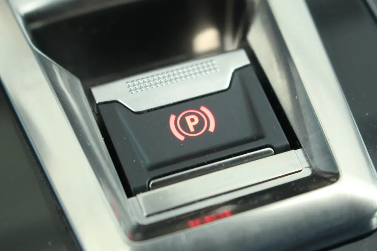 1.2 GT | Pano | Stoelverw. | Adaptive | Camera | Pdc | Keyless | Drive Assist | | Pano | Stoelverw. | Adaptive | Camera | Pdc | Keyless | Drive Assist |