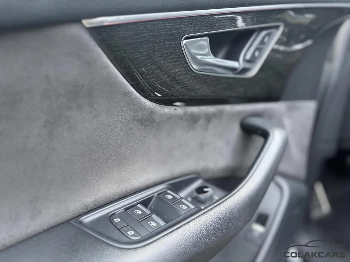 50 TDI quattro S-Line Pano|SQ8| Dealer Ondh|