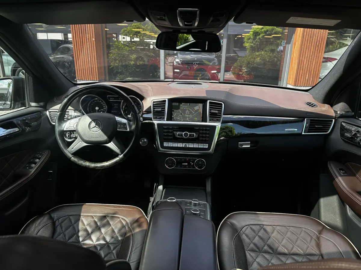 350 Edition 1 AMG Panoramadak Designo Leer Multimedia Stoelvent.
