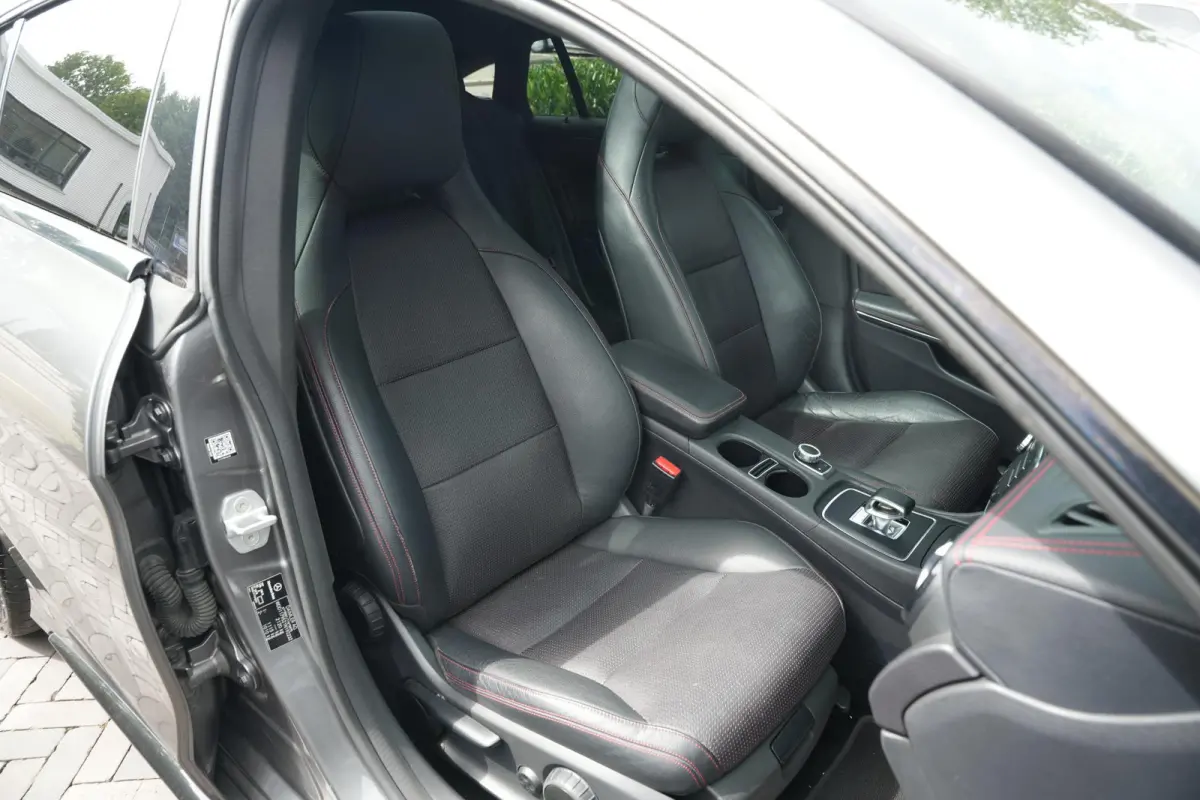 AMG 45 4MATIC Panoramadak Harman/Kardon Adapt. Cruise Leer