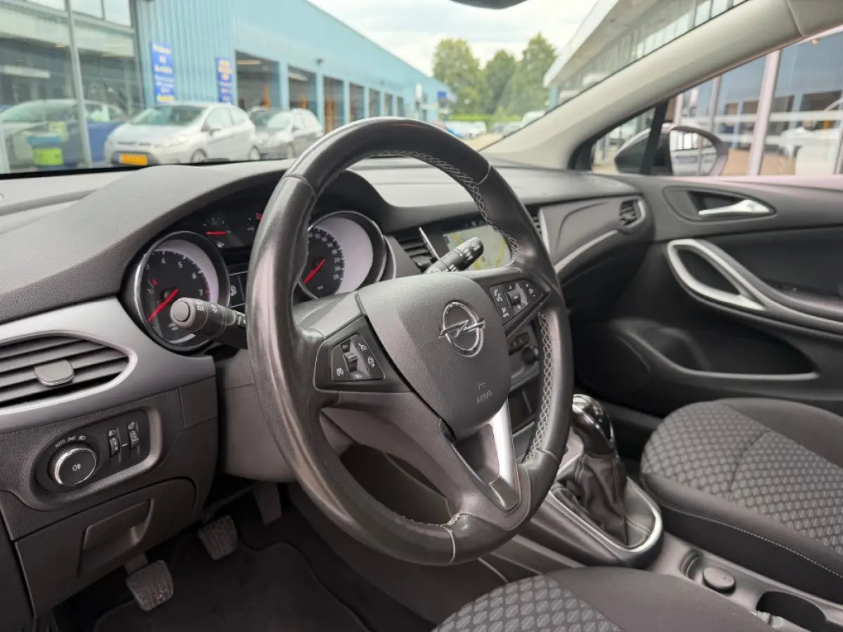 1.2 TURBO EDITION AIRCO NAVI PDC