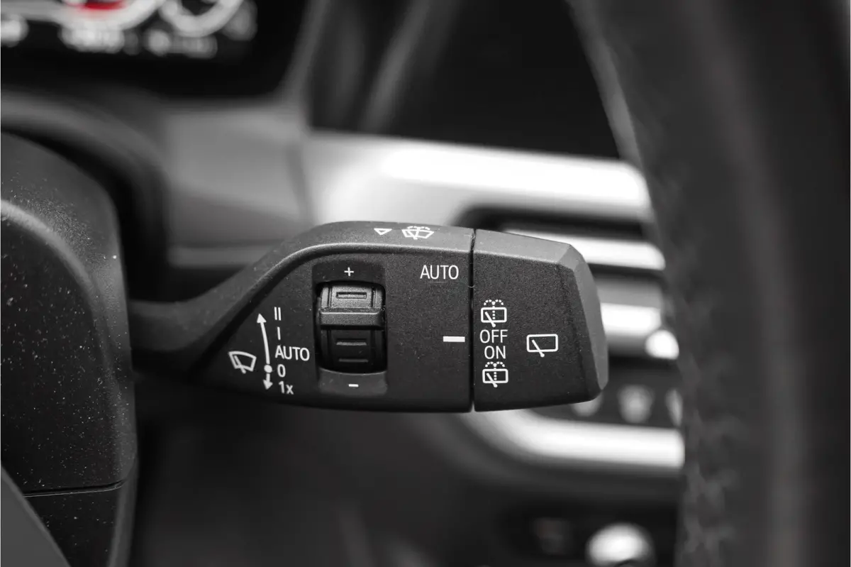 330e ACC Laser HUD Keyless Camera 18"