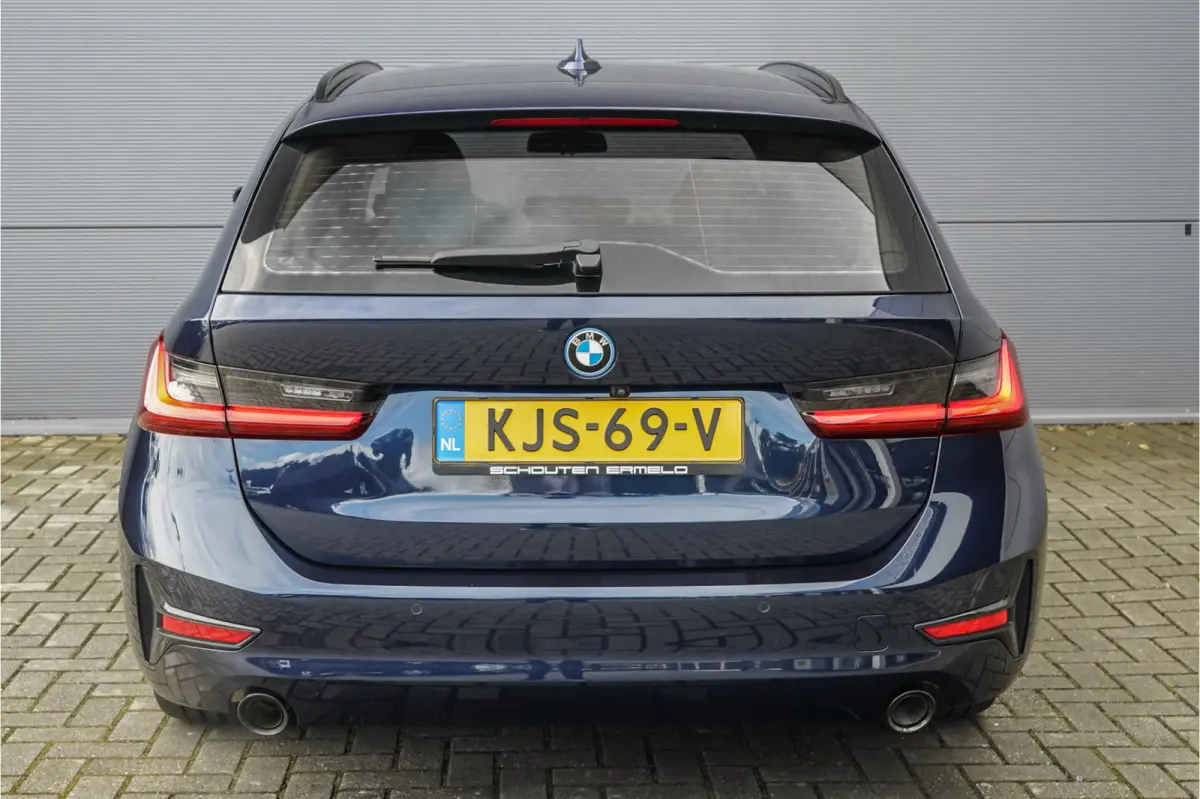 330e ACC Laser HUD Keyless Camera 18"