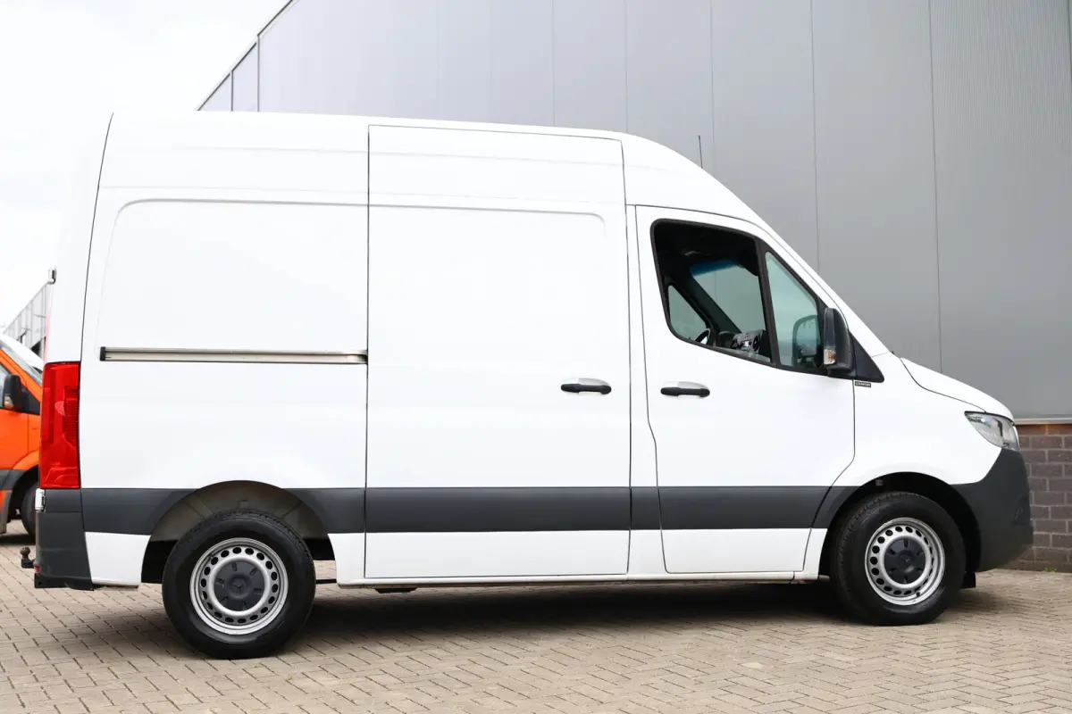 315 1.9 CDI L1H2 AVM AUTOMAAT AIRCO KEYLESS START CRUISE BT EX BTW!