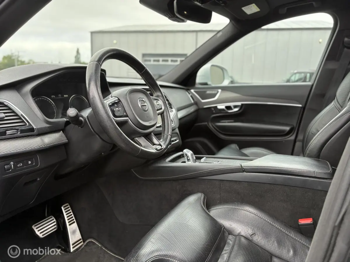 2.0 T8 Twin Engine AWD R-Design 7-Persoons | 11/2017 | 215.000 km | Grijs Metallic