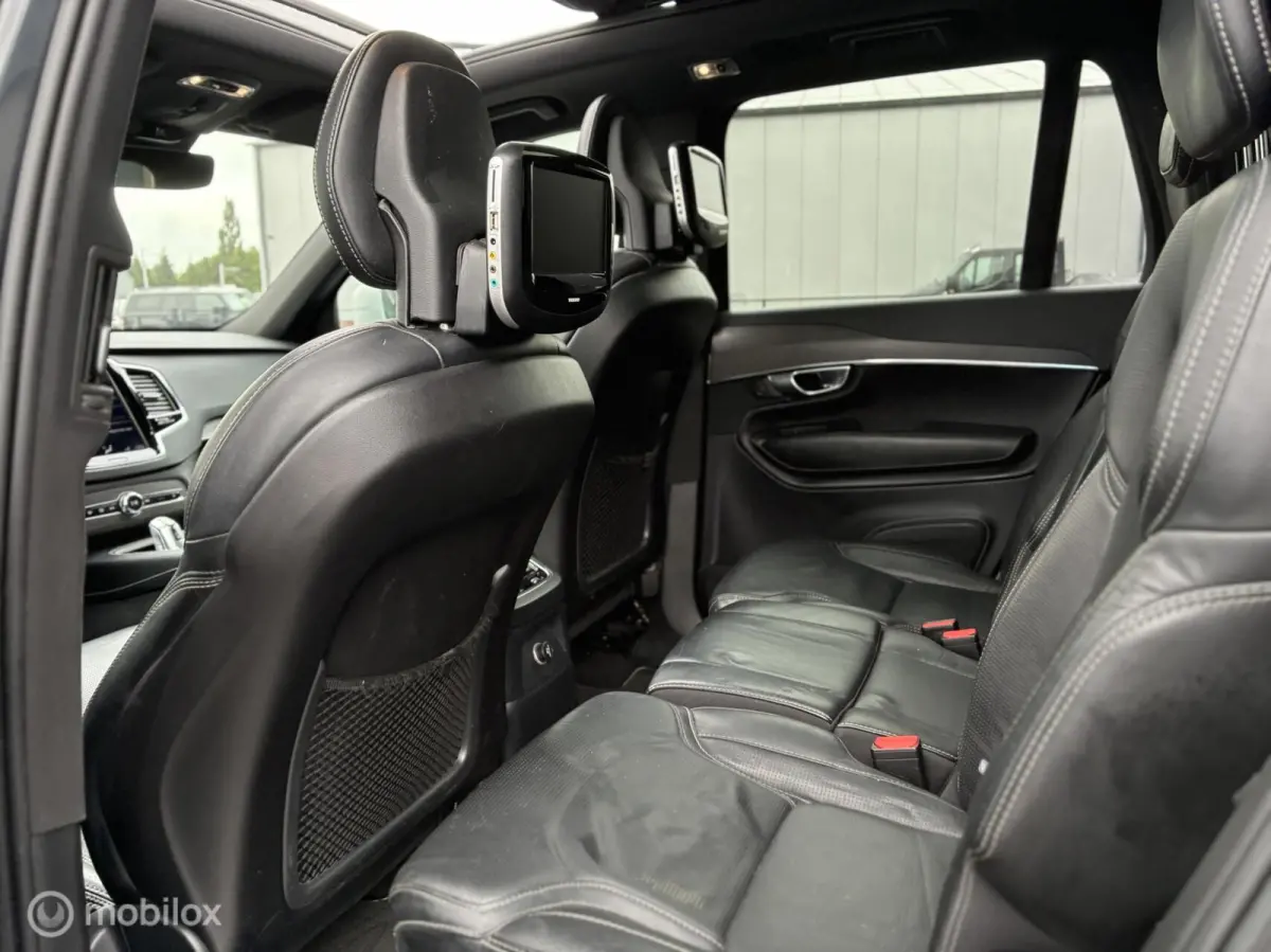 2.0 T8 Twin Engine AWD R-Design 7-Persoons | 11/2017 | 215.000 km | Grijs Metallic