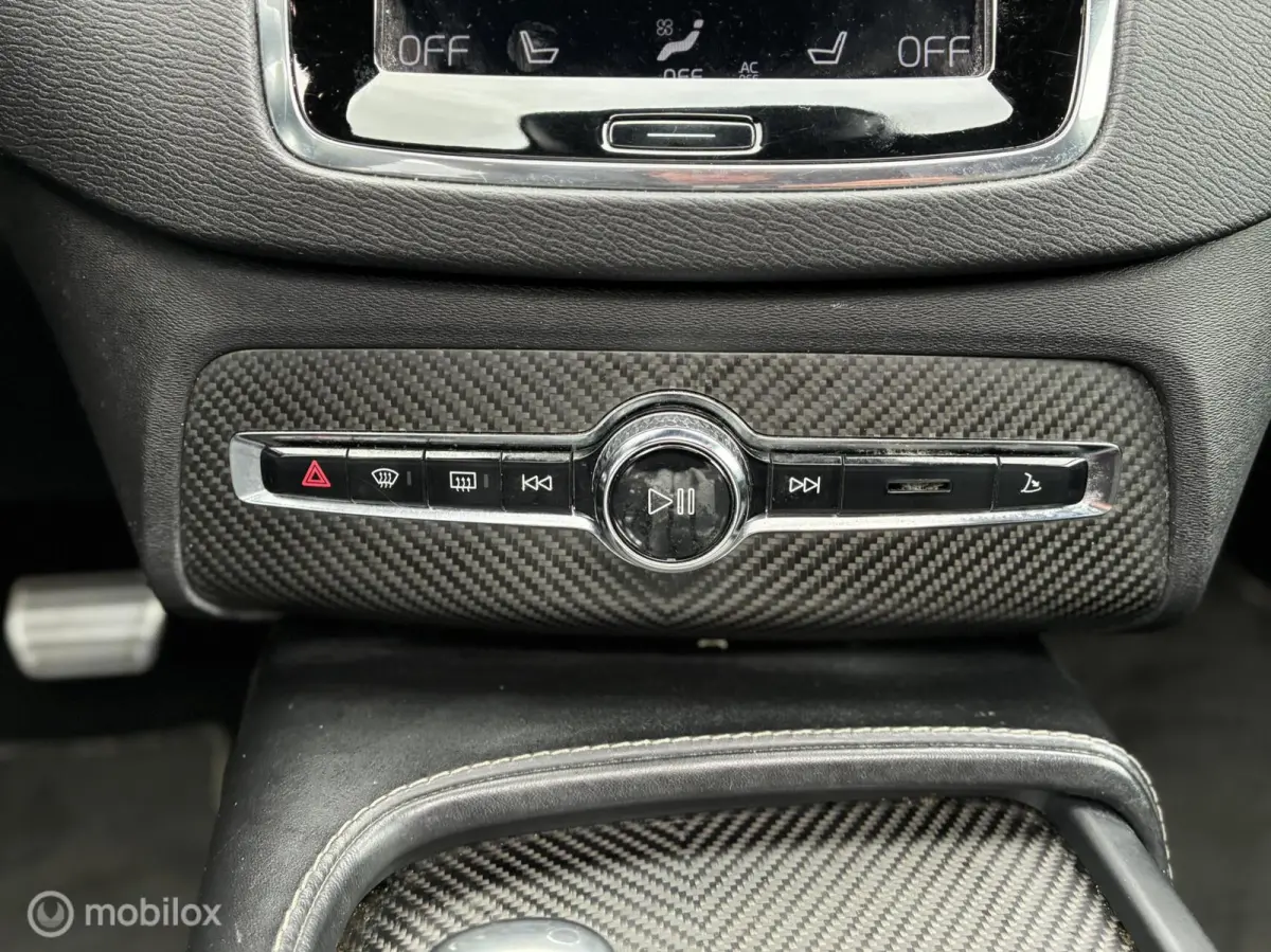 2.0 T8 Twin Engine AWD R-Design 7-Persoons | 11/2017 | 215.000 km | Grijs Metallic