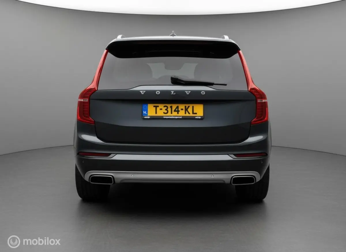 2.0 T8 Twin Engine AWD R-Design 7-Persoons | 11/2017 | 215.000 km | Grijs Metallic