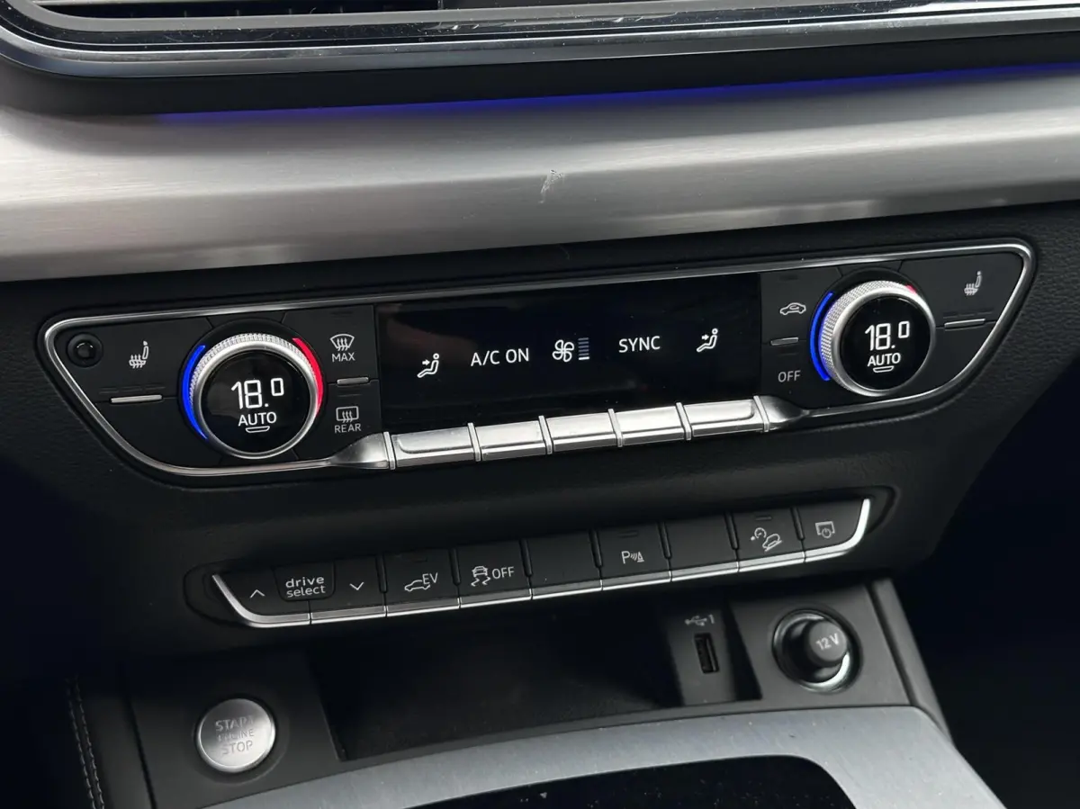 55 TFSI e S-Line Led, Leer, Camera, Massage, Trekhaak, LM..