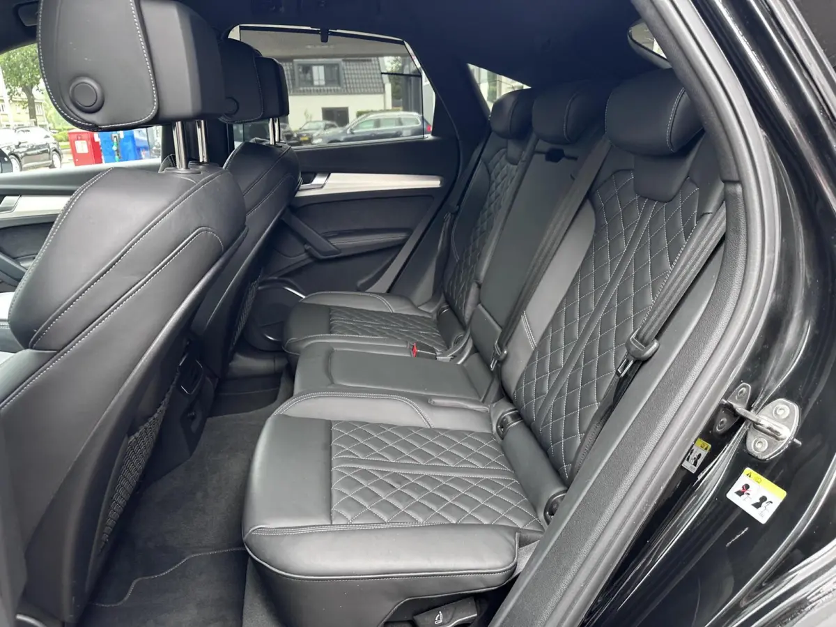 55 TFSI e S-Line Led, Leer, Camera, Massage, Trekhaak, LM..