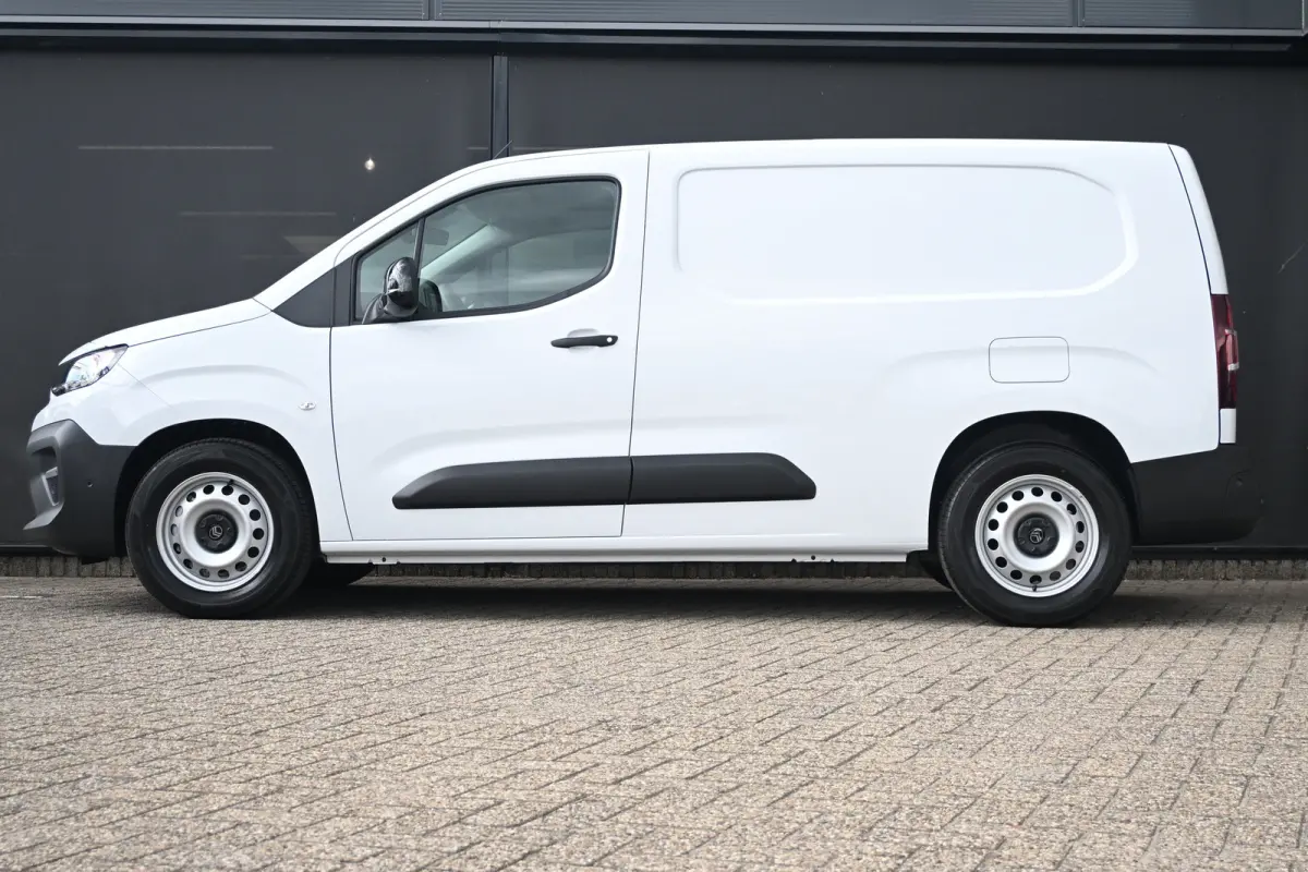 136 L2 50 kWh DEMO-DEAL! Tot 8 Jaar Garantie! | Navigatie | Achteruitrijcamera | Dodehoek-Detectie | Digitale Binnenspiegel | Betimmering | !!