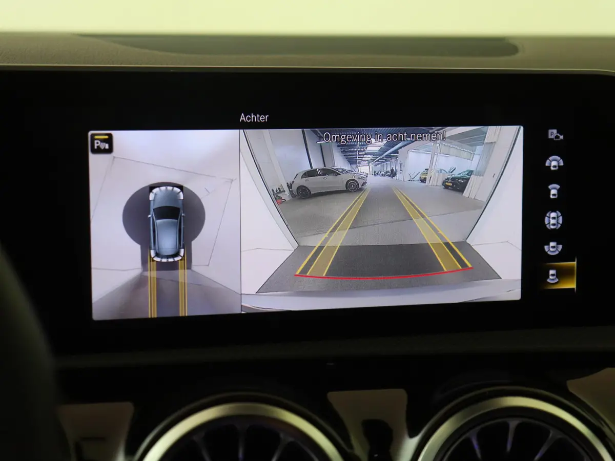 AMG 45 S 4MATIC+ Premium Plus / Panoramadak/ Aero/ 19 inch/ Perf. Stoelen/ NL Auto