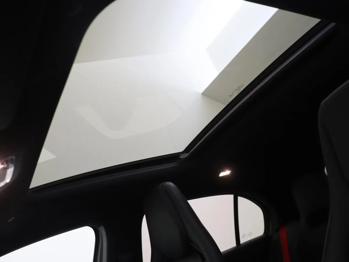AMG 45 S 4MATIC+ Premium Plus / Panoramadak/ Aero/ 19 inch/ Perf. Stoelen/ NL Auto