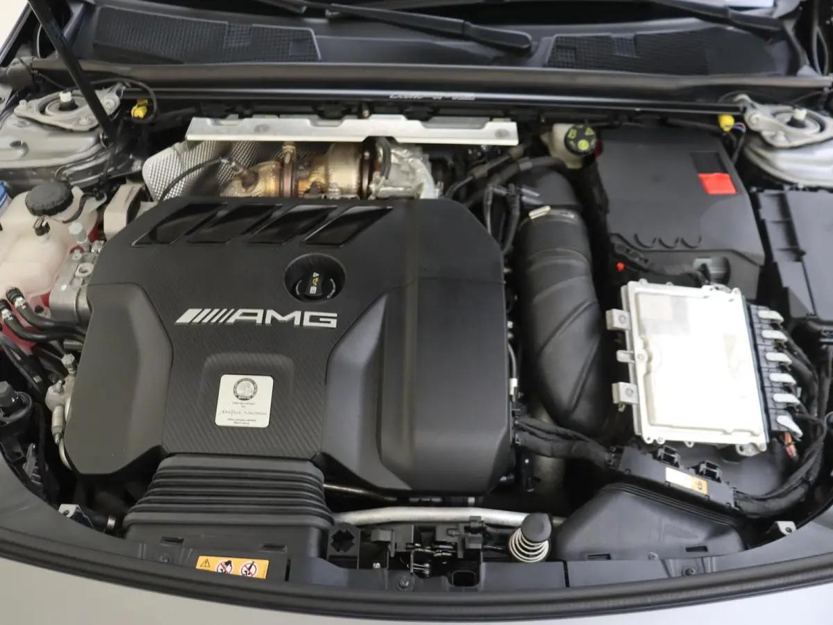AMG 45 S 4MATIC+ Premium Plus / Panoramadak/ Aero/ 19 inch/ Perf. Stoelen/ NL Auto