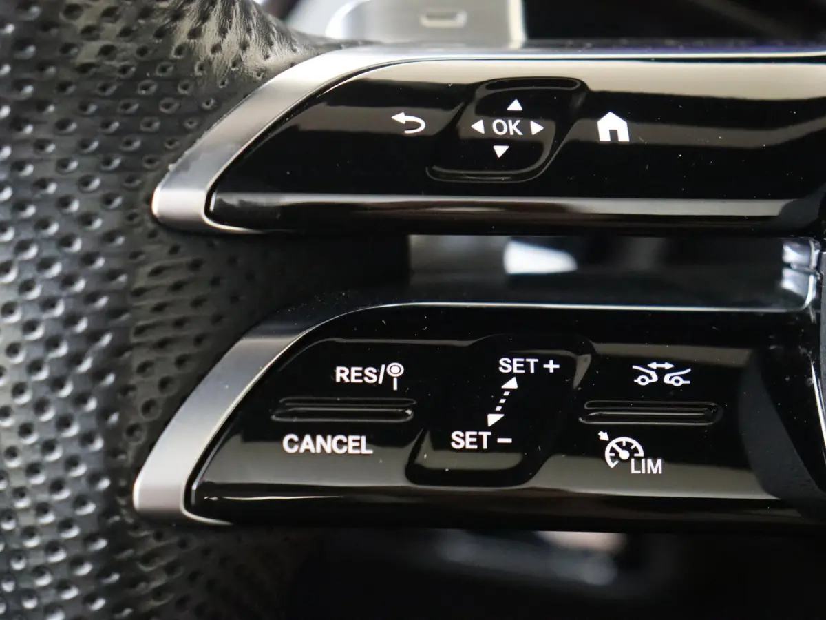 450+ AMG Line 7p 108 kWh / Panoramadak/ HYPERSCREEN/ 21 inch/ Burmester 3D/ Nappa/ El. Trekhaak