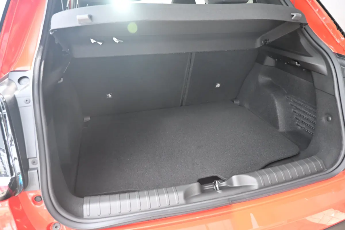Sport 54 kWh DEMO-DEAL! Tot 8 Jaar Garantie! | Massage | Alcantara | Elektr. Achterklep | Adaptive Cruise | Achteruitrijcamera | Stoelverwarming | !!