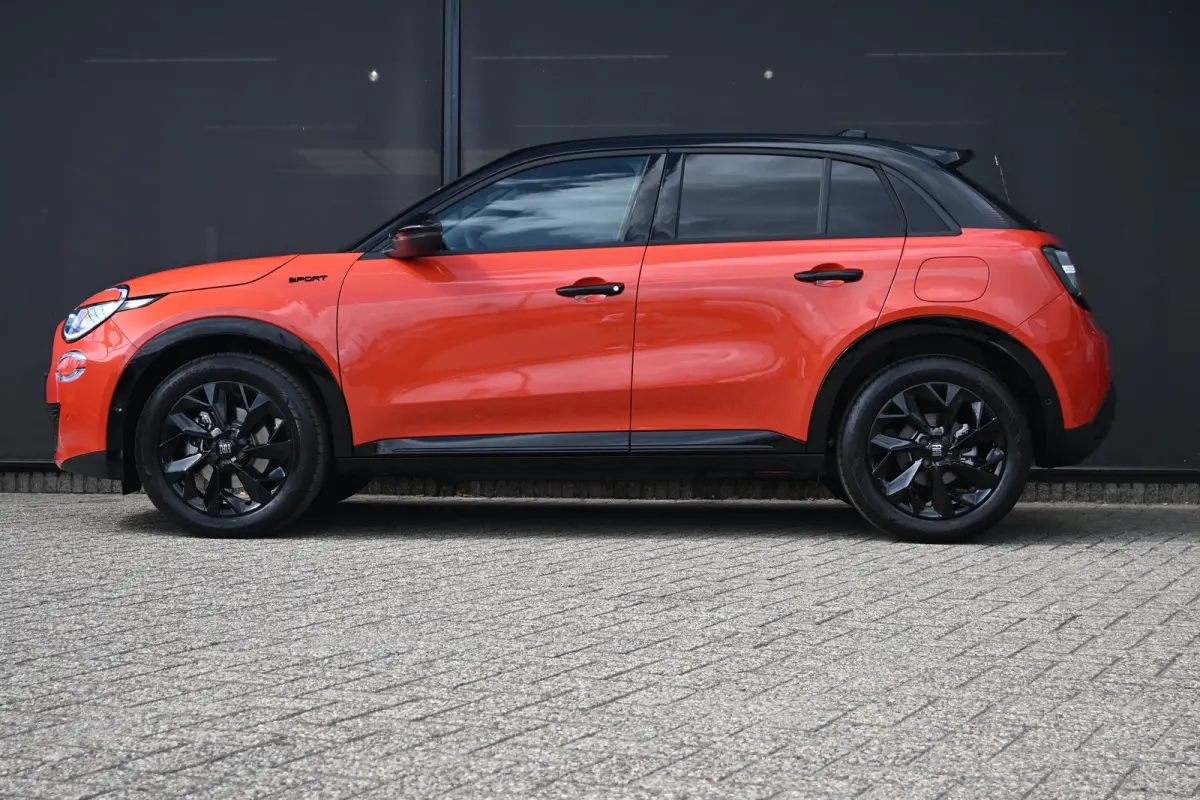 Sport 54 kWh DEMO-DEAL! Tot 8 Jaar Garantie! | Massage | Alcantara | Elektr. Achterklep | Adaptive Cruise | Achteruitrijcamera | Stoelverwarming | !!