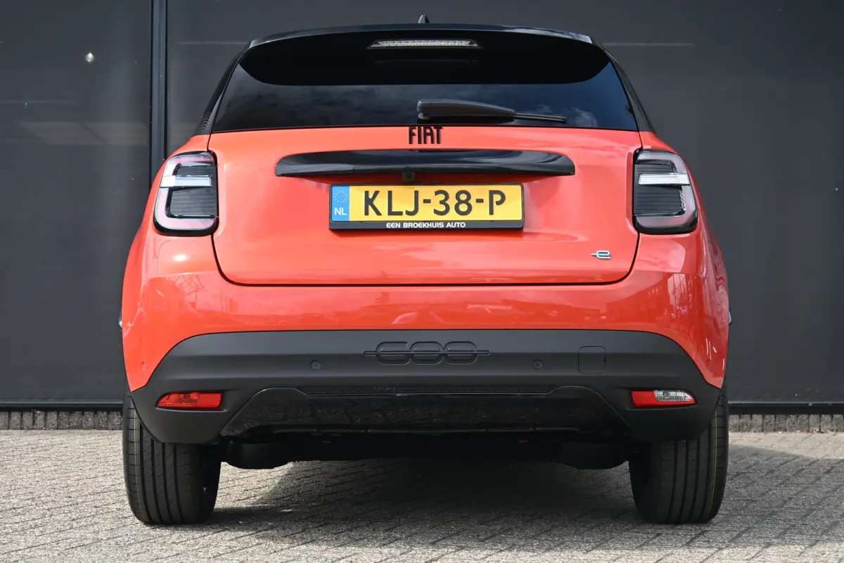 Sport 54 kWh DEMO-DEAL! Tot 8 Jaar Garantie! | Massage | Alcantara | Elektr. Achterklep | Adaptive Cruise | Achteruitrijcamera | Stoelverwarming | !!