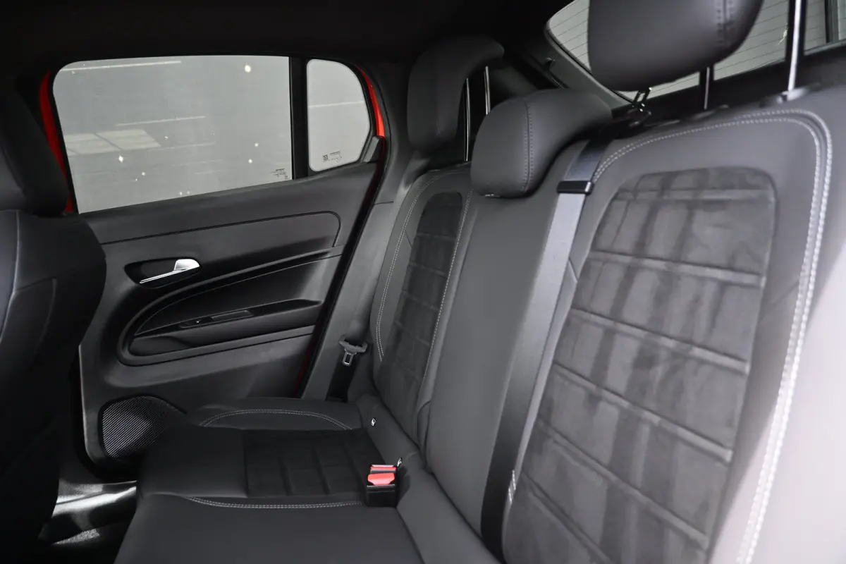 Sport 54 kWh DEMO-DEAL! Tot 8 Jaar Garantie! | Massage | Alcantara | Elektr. Achterklep | Adaptive Cruise | Achteruitrijcamera | Stoelverwarming | !!