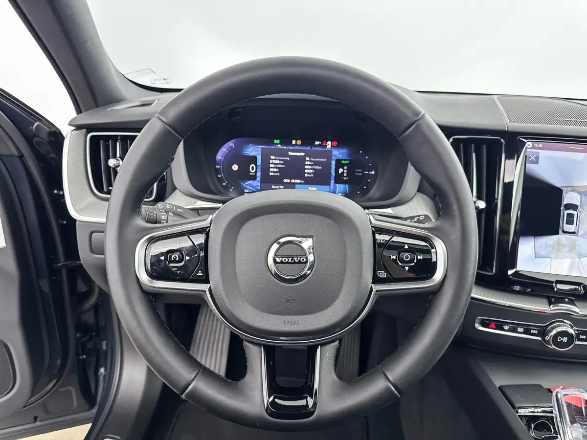 T6 Recharge Plus Dark | 21" | Trekhaak | Harman Kardon | 360 Camera | Elektr. verst. Sportstoelen | Panoramadak | Adaptieve Cruise | BLIS