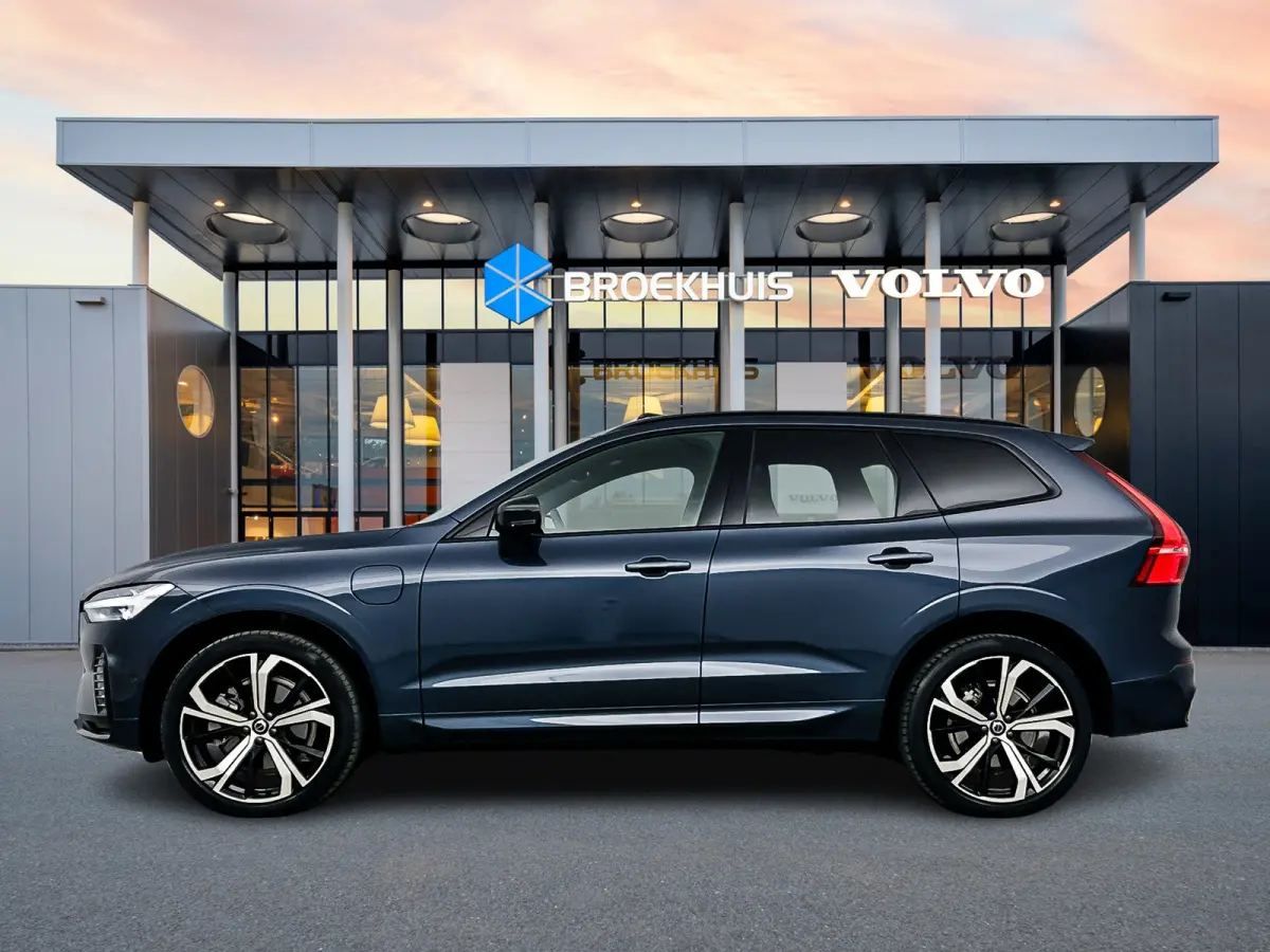 T6 Recharge Plus Dark | 21" | Trekhaak | Harman Kardon | 360 Camera | Elektr. verst. Sportstoelen | Panoramadak | Adaptieve Cruise | BLIS