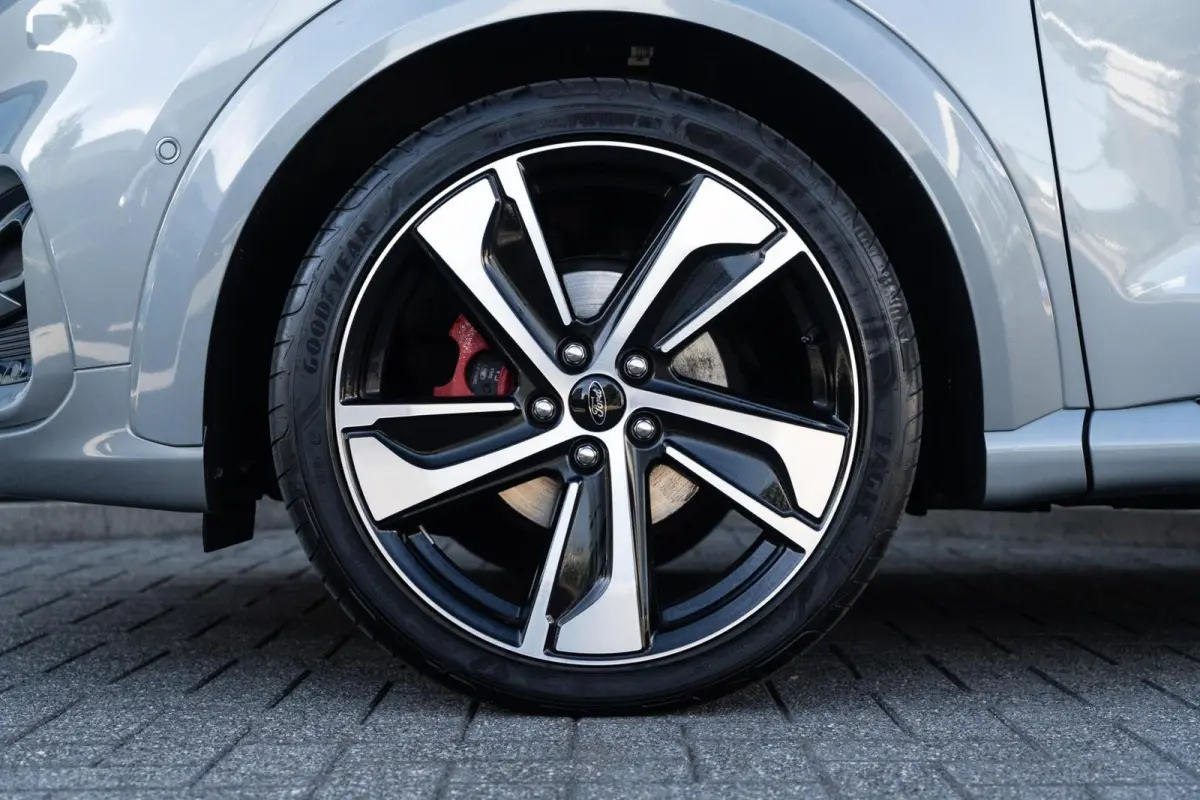 1.0 EcoBoost ST-Line X PANO / TREKHAAK / 19 INCH