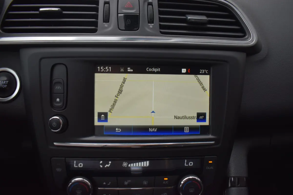 1.2 TCe ECC LMV NAVI TREKHAAK CRUISE