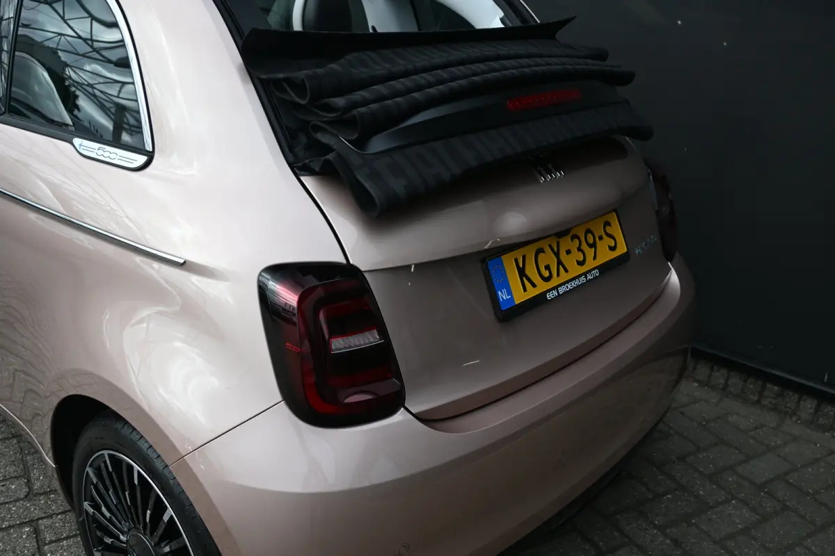 1.0 Hybrid La Prima DEMO-DEAL! Tot 8 Jaar Garantie! | Vol-Leder | Achteruitrijcamera | Stoelverwarming | Climate Control | Full-LED | !!