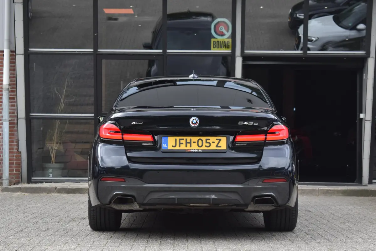 545e xDrive M-Sport Pano Laser H&K HUD Keyless Trekhaak