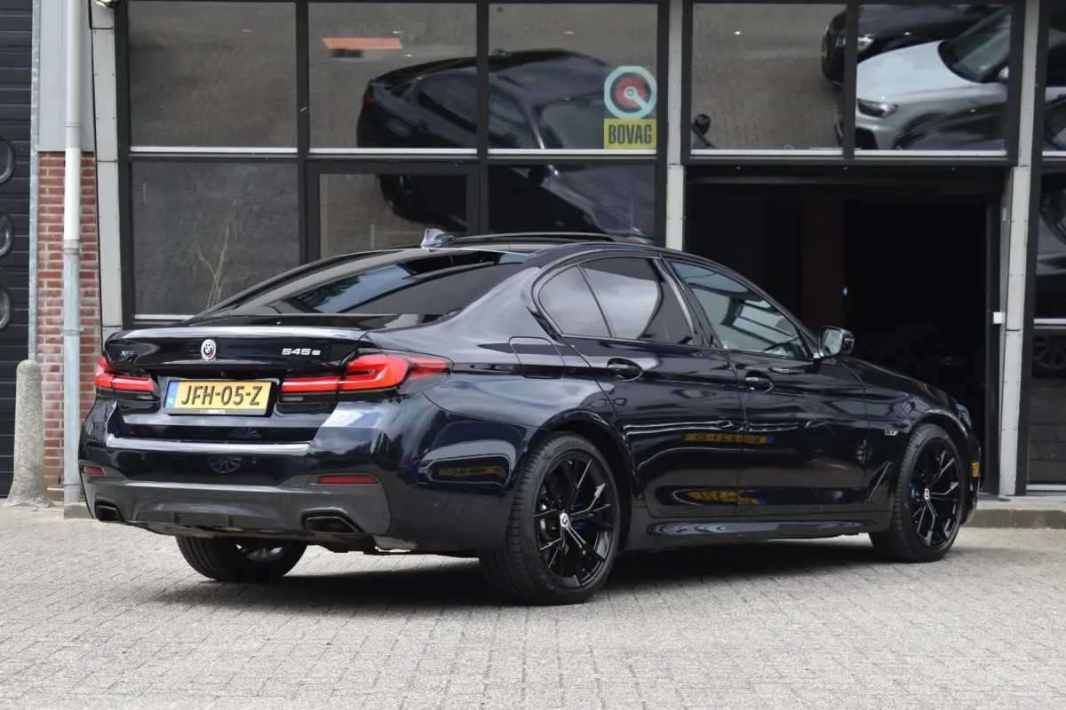 545e xDrive M-Sport Pano Laser H&K HUD Keyless Trekhaak