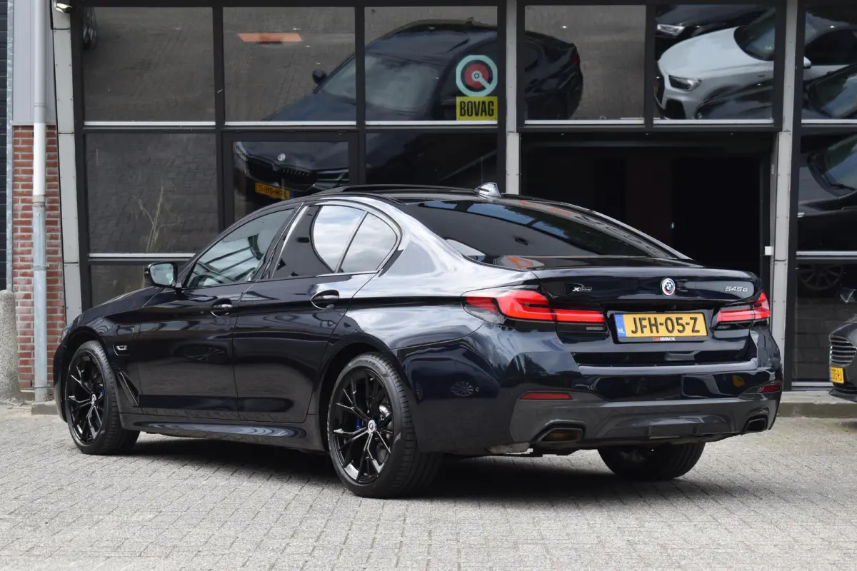 545e xDrive M-Sport Pano Laser H&K HUD Keyless Trekhaak