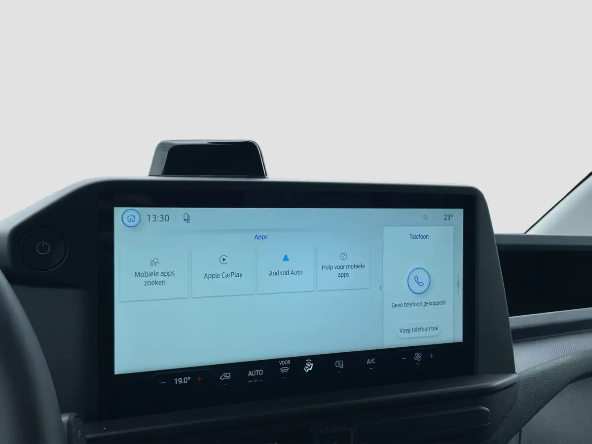 320 L1H1 Limited 71 kWh | Cruise Control | Camera | CarPlay | Bluetooth |