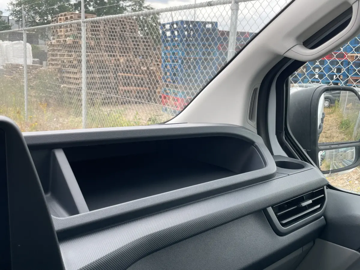 320 L1H1 Limited 71 kWh | Cruise Control | Camera | CarPlay | Bluetooth |