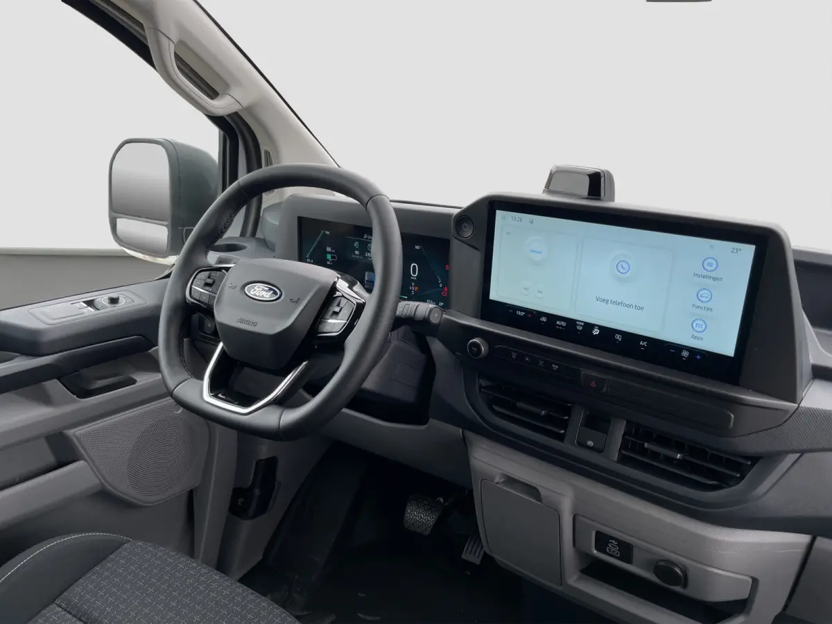 320 L1H1 Limited 71 kWh | Cruise Control | Camera | CarPlay | Bluetooth |