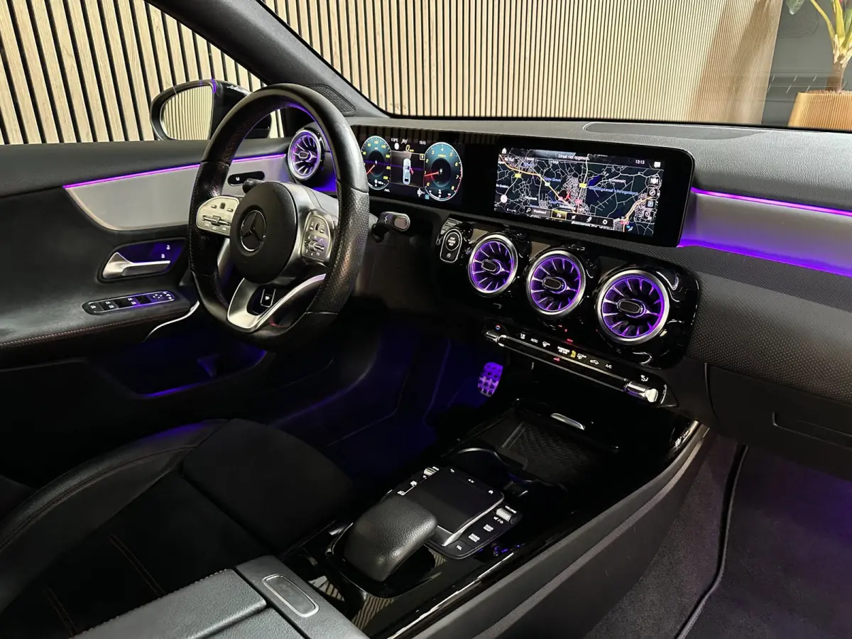 200 AMG Line - Pano - Ambiance - ACC
