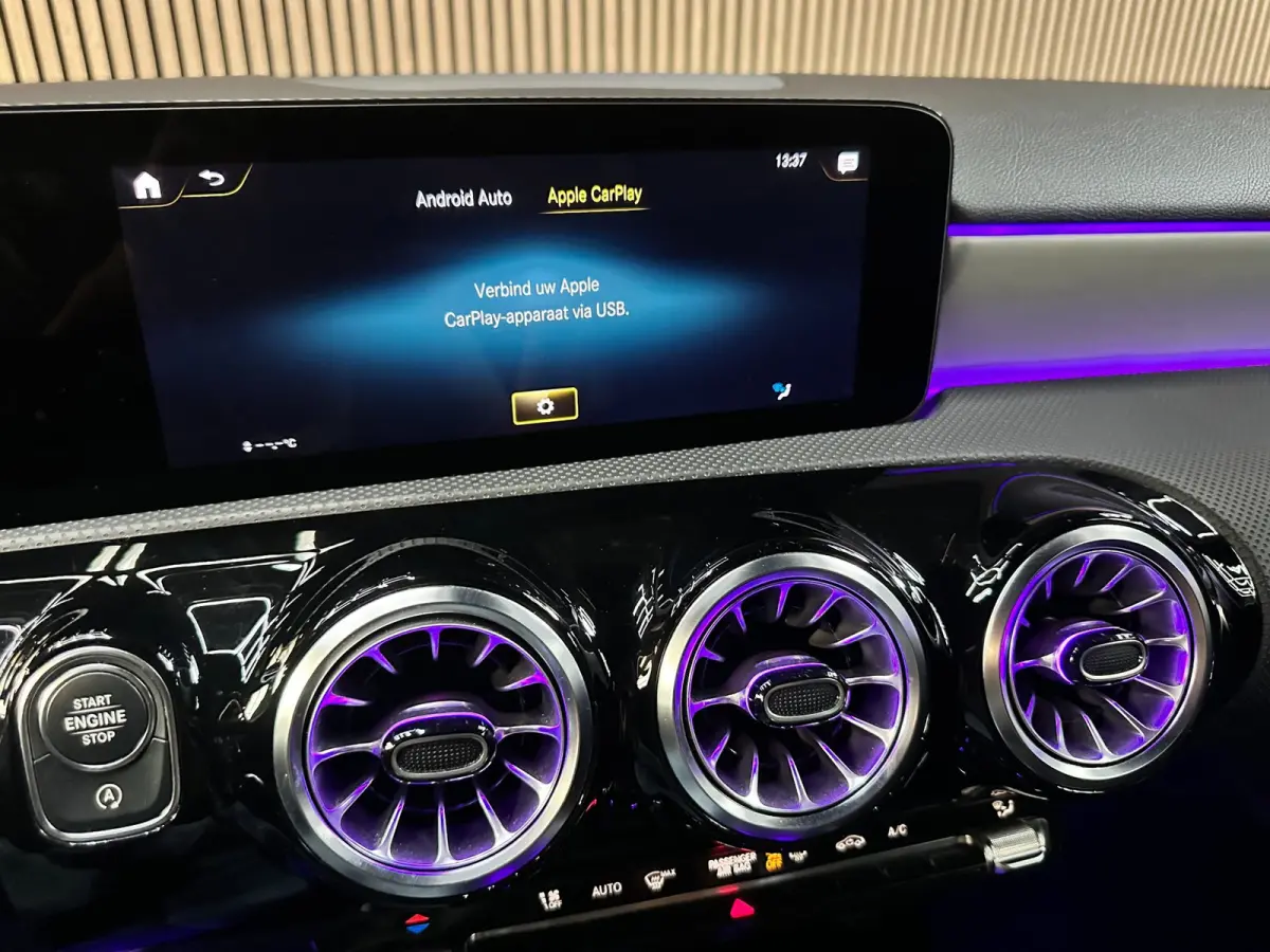 200 AMG Line - Pano - Ambiance - ACC