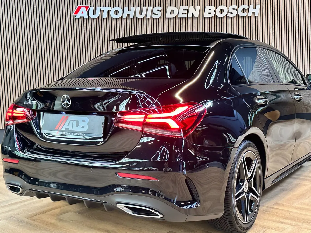 200 AMG Line - Pano - Ambiance - ACC