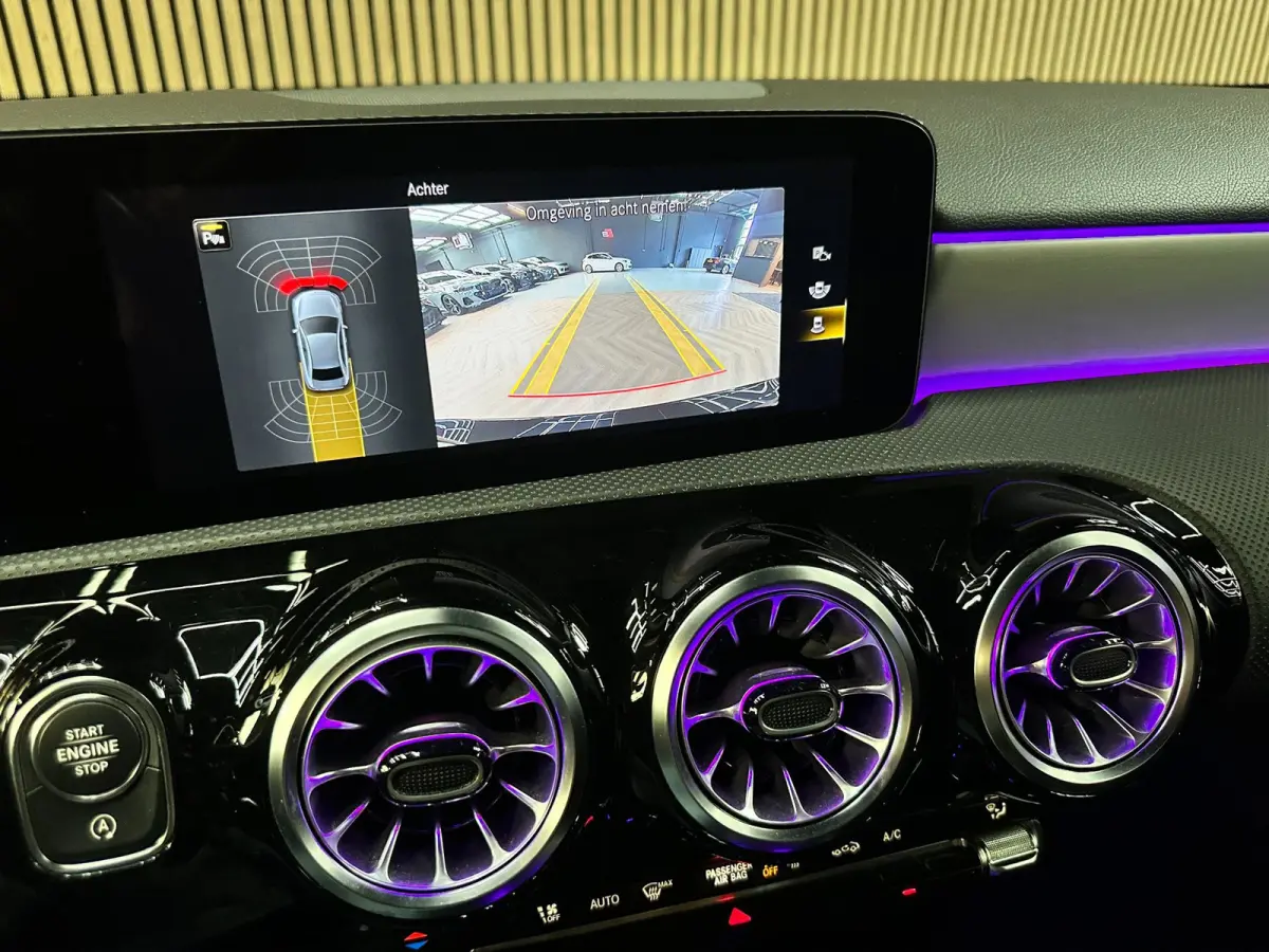 200 AMG Line - Pano - Ambiance - ACC