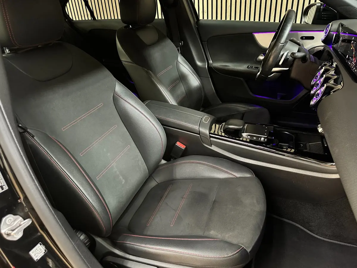 200 AMG Line - Pano - Ambiance - ACC