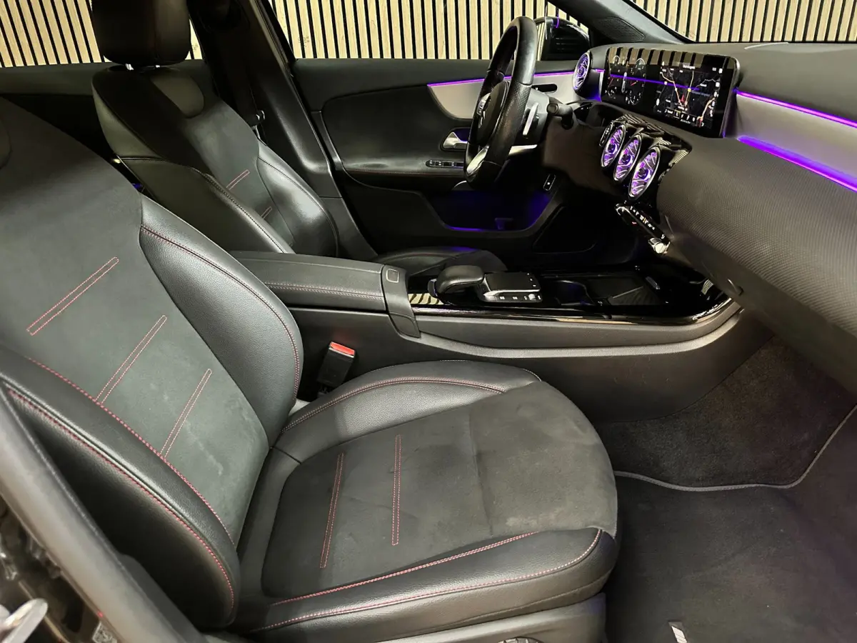200 AMG Line - Pano - Ambiance - ACC