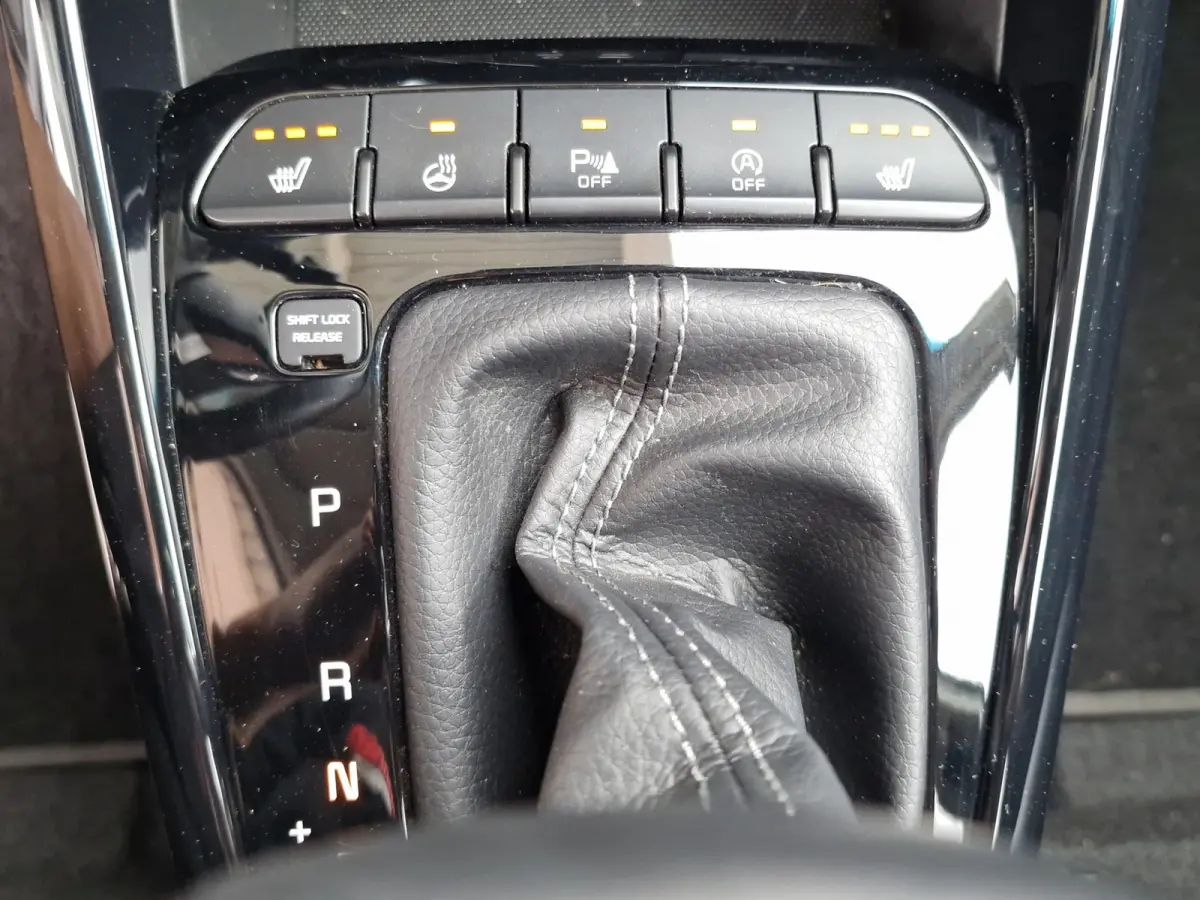 1.0 T-GDi ExecutiveLine