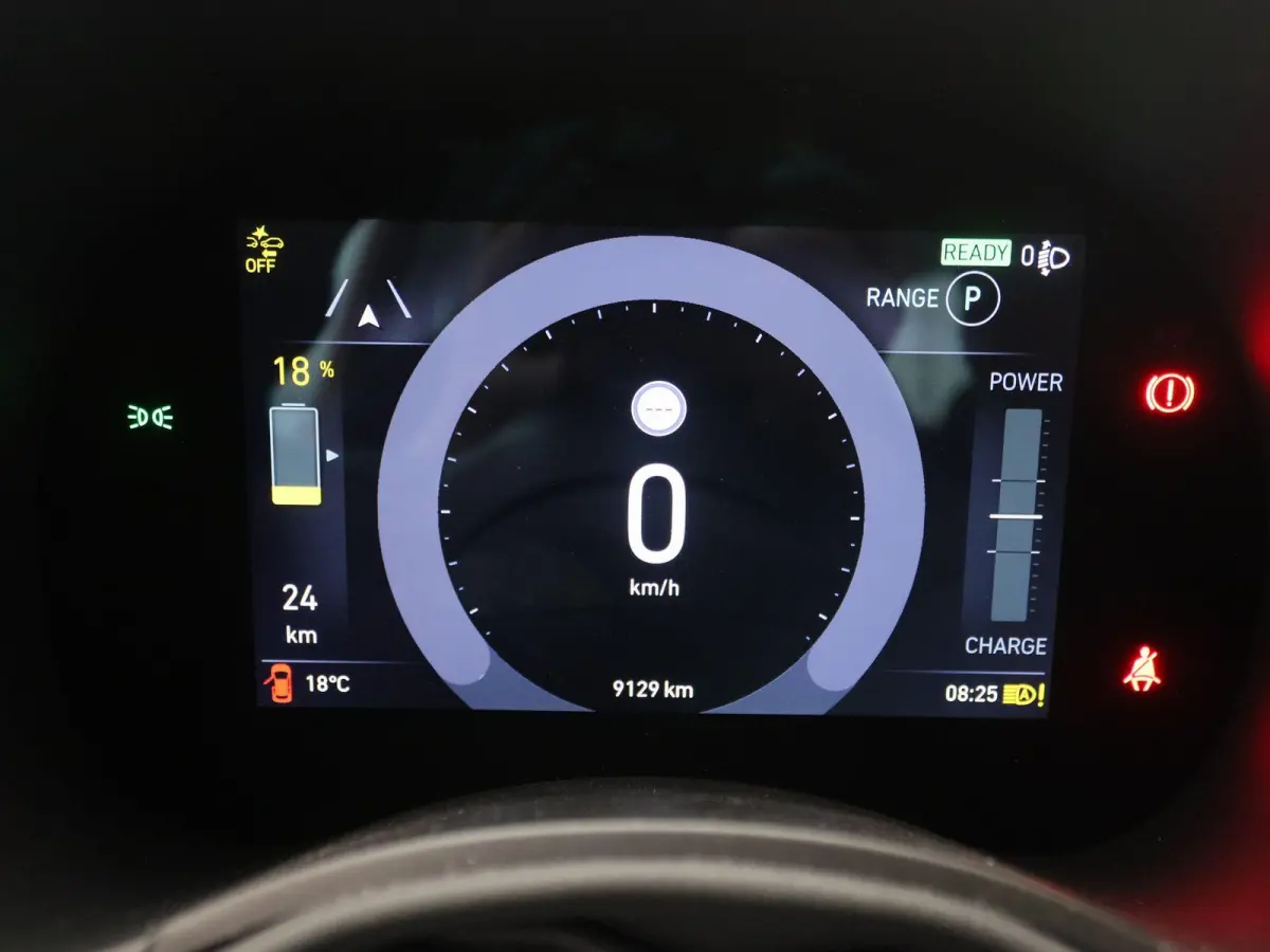 RED 24 kWh | Navigatie | Climate Control | 1e eigenaar ! |