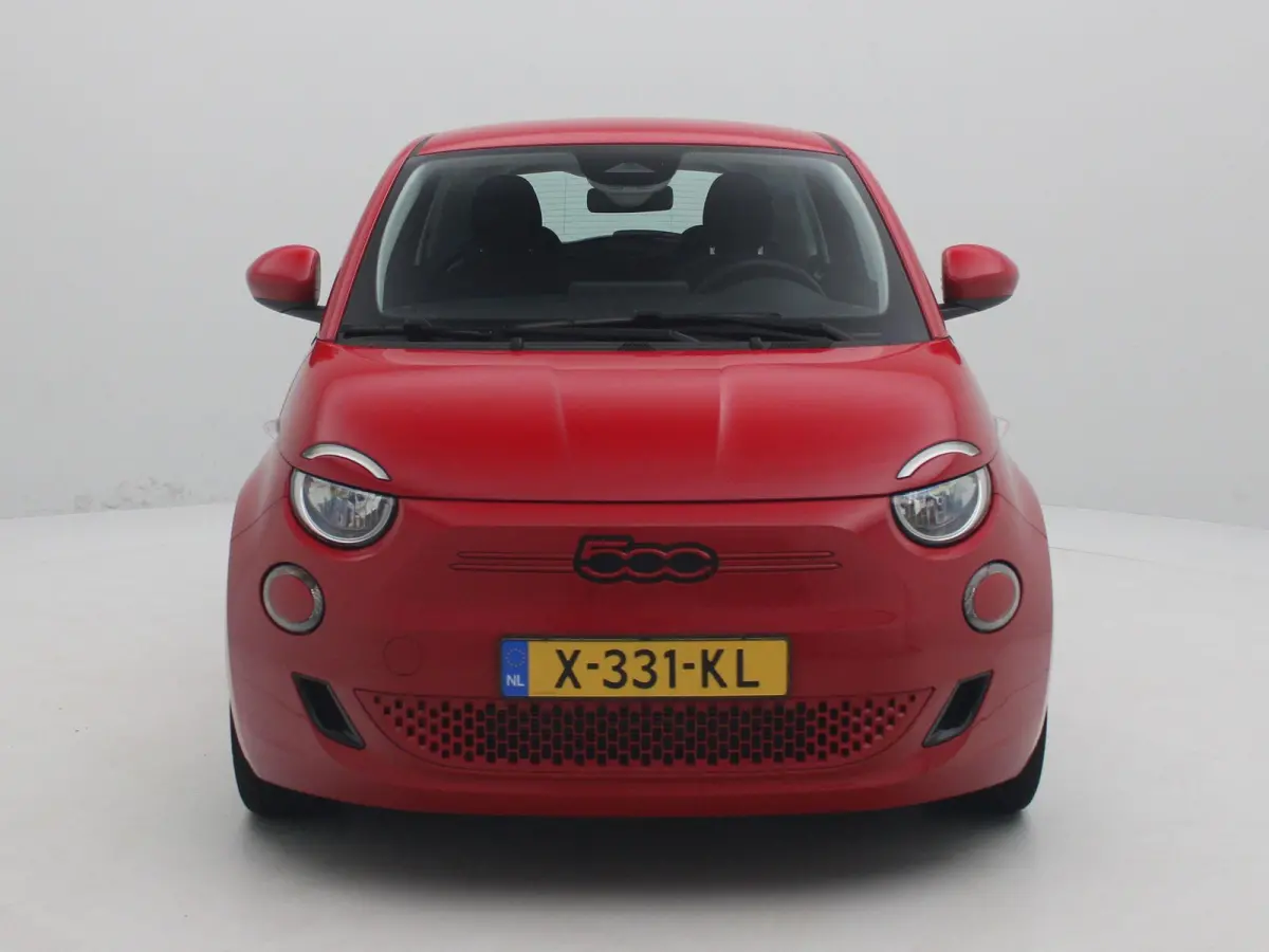 RED 24 kWh | Navigatie | Climate Control | 1e eigenaar ! |