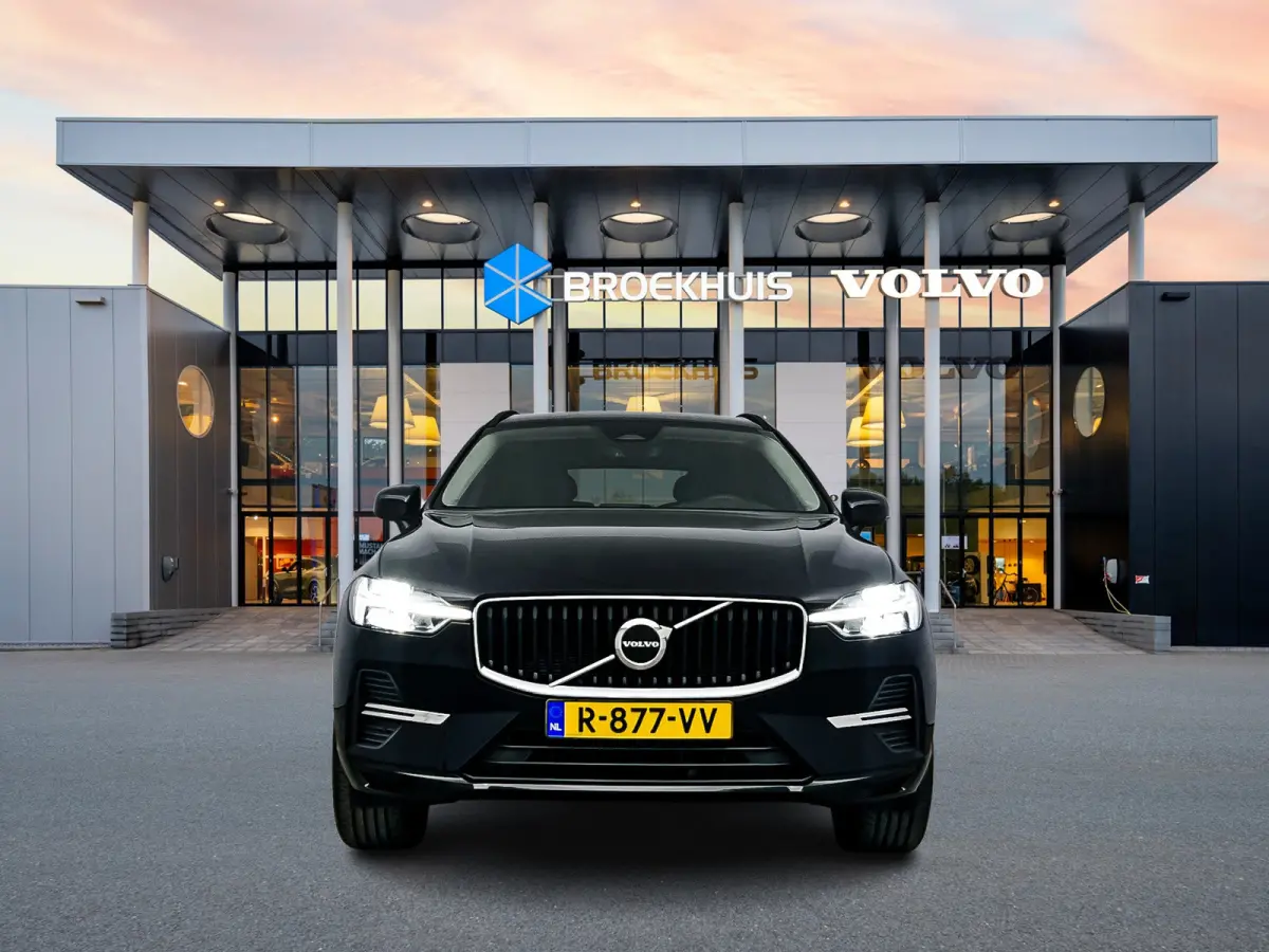 B5 Inscription | 19" | Elektr. verst. Stoelen | Trekhaak | Parkeercamera | Adaptieve Cruise | Keyless | Standkachel | Stoel/Stuurverwarming