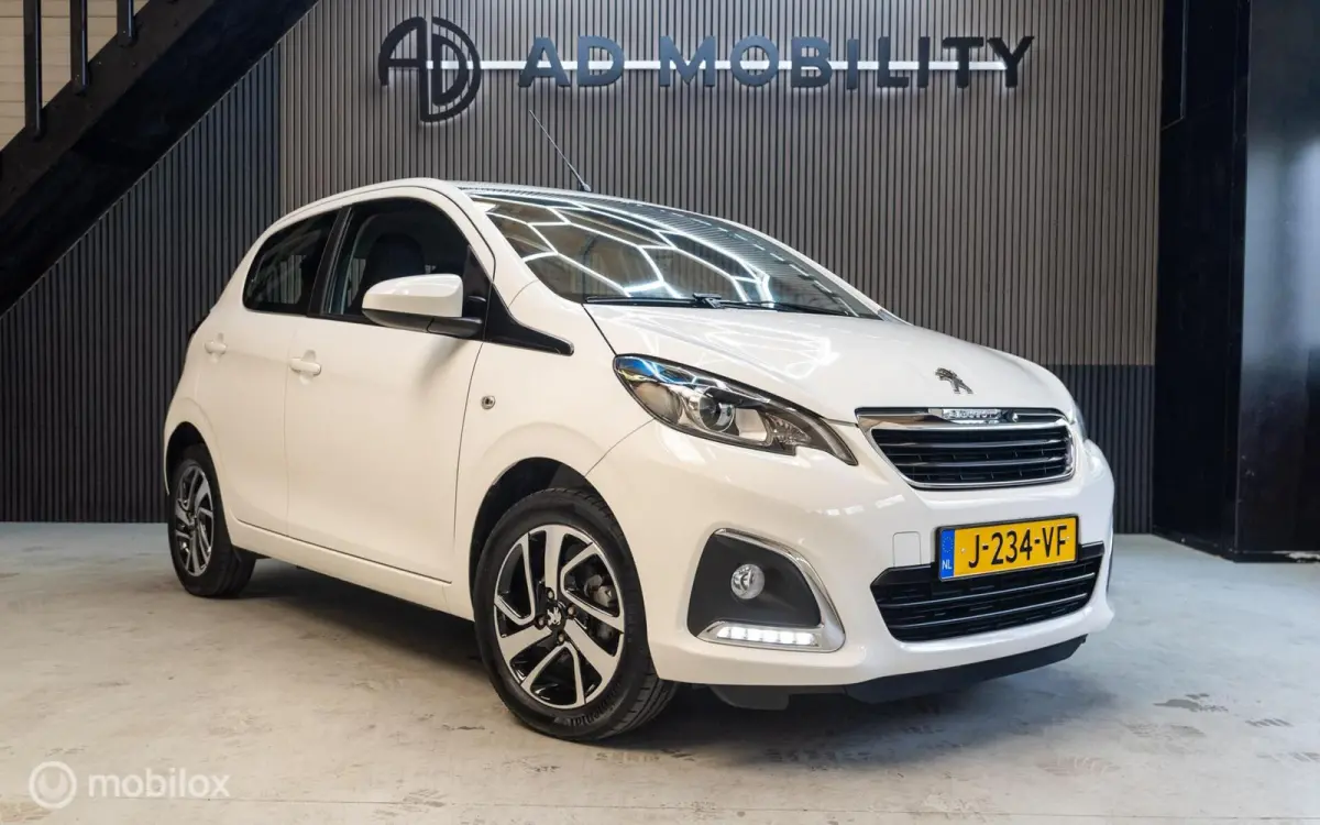 1.0 e-VTi Allure Cruise Carplay DAB+ LM Velgen